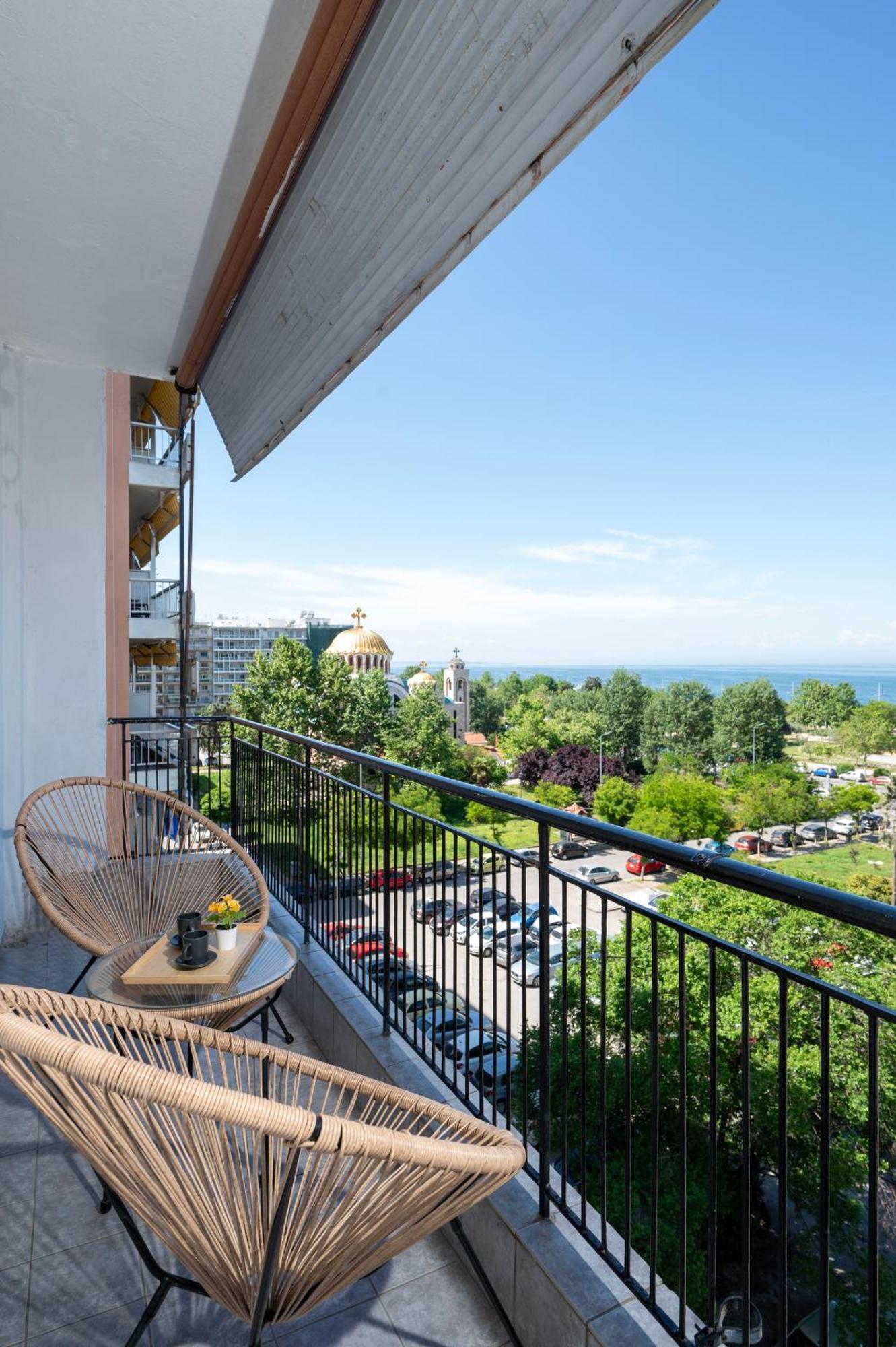 Houseloft Seaside Getaway Apartment Thessaloniki